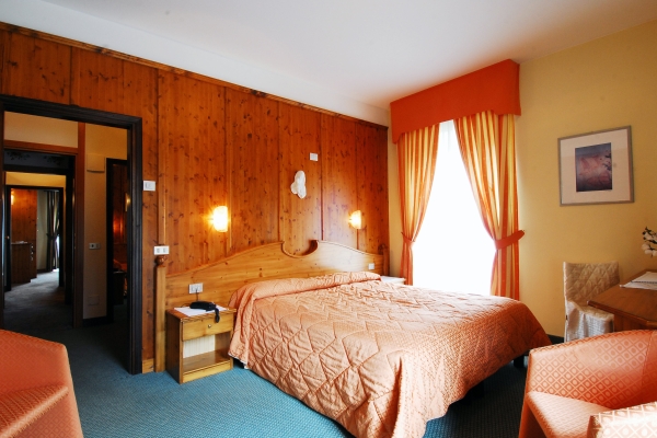 Grand Hotel Des Alpes (San Martino di Castrozza, Siror)